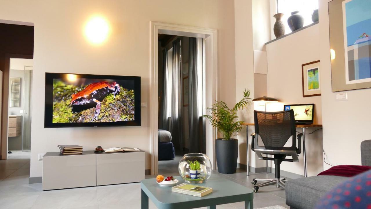 Casa25! Convenient location to Milano Center&Como Lake Meda Exterior foto